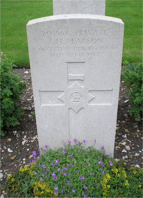 Private James Henry PEARSON (201568) war grave