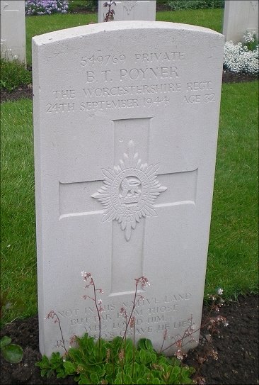 Private Bernard Thomas POYNER (549769) war grave